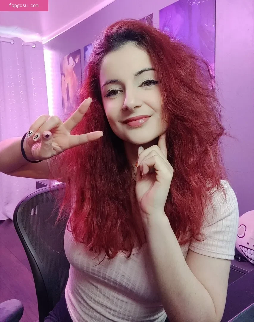 AnnieFuchsia