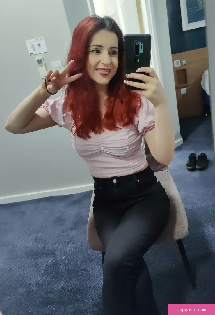 AnnieFuchsia