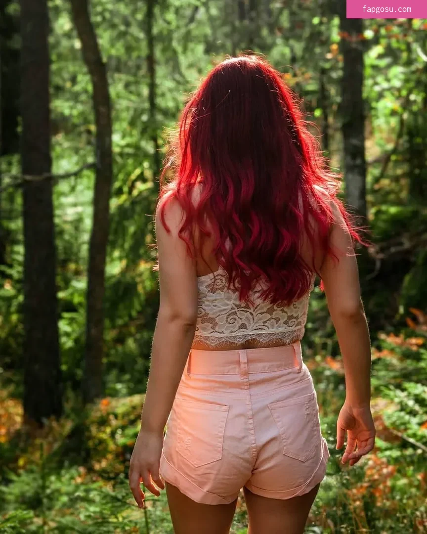 AnnieFuchsia
