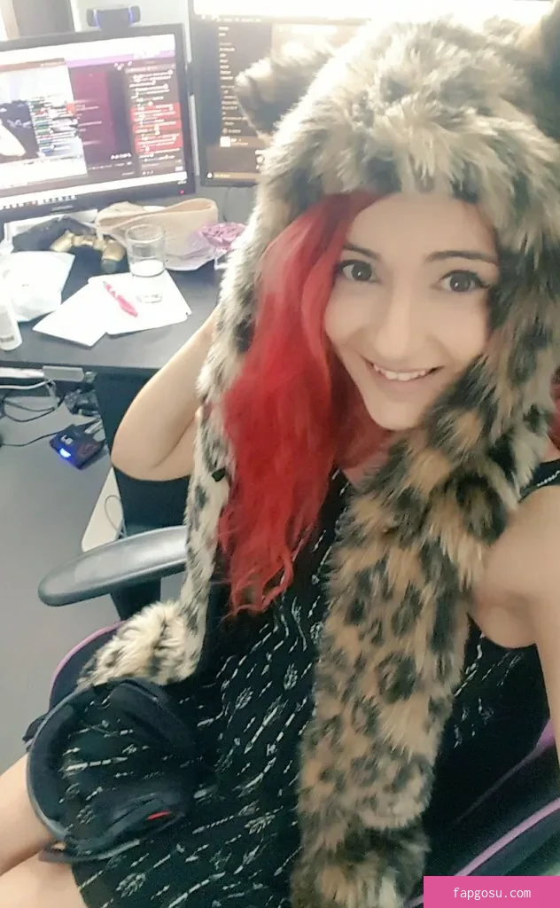 AnnieFuchsia