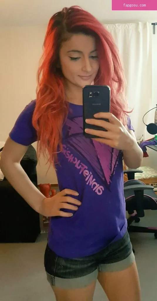 AnnieFuchsia