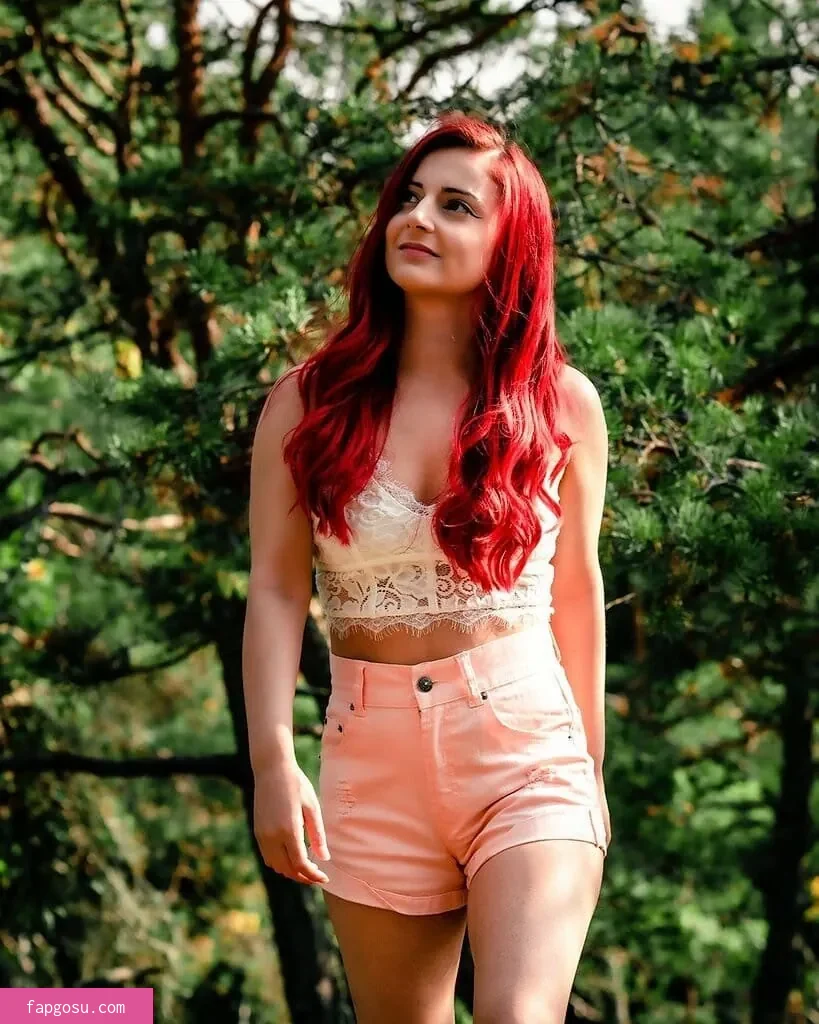 AnnieFuchsia