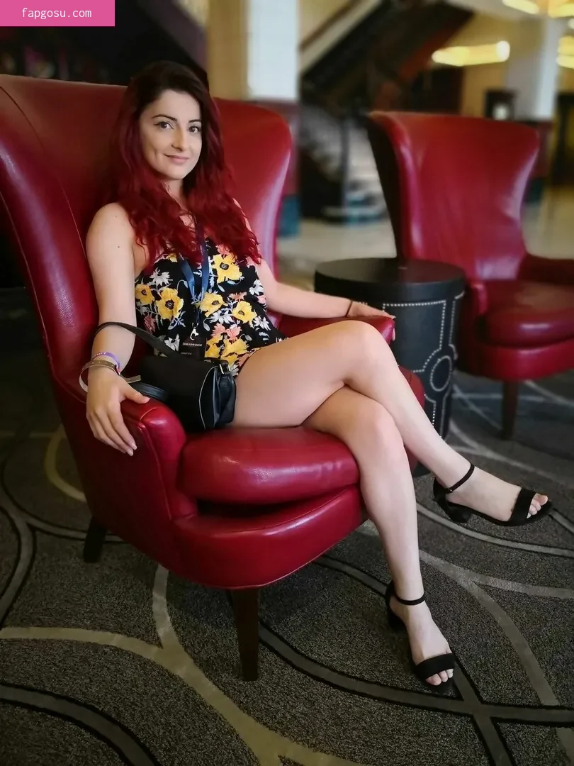 AnnieFuchsia