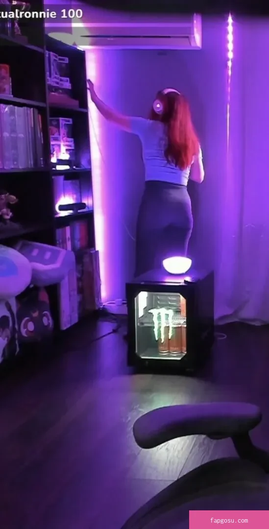 AnnieFuchsia