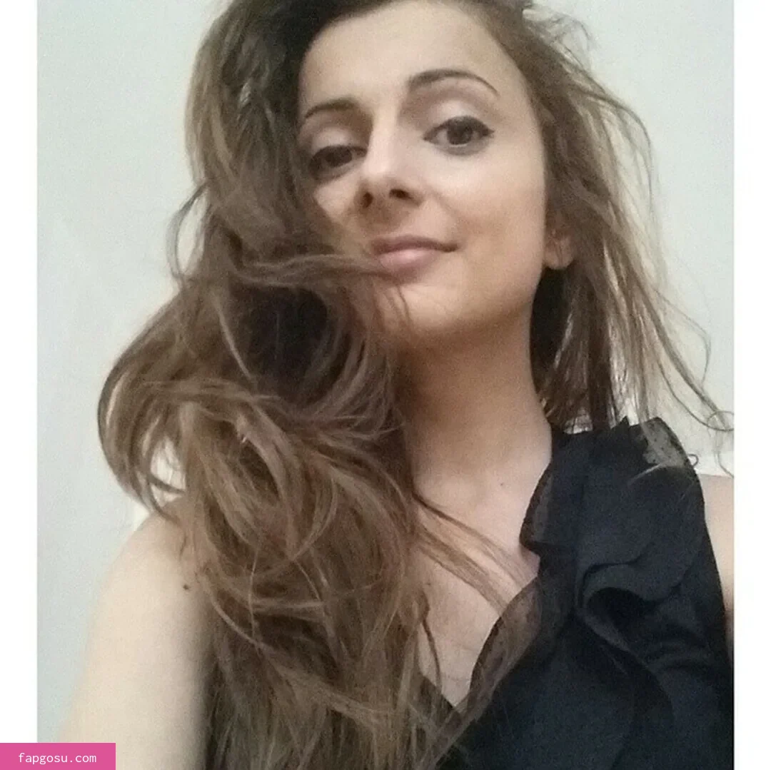 AnnieFuchsia