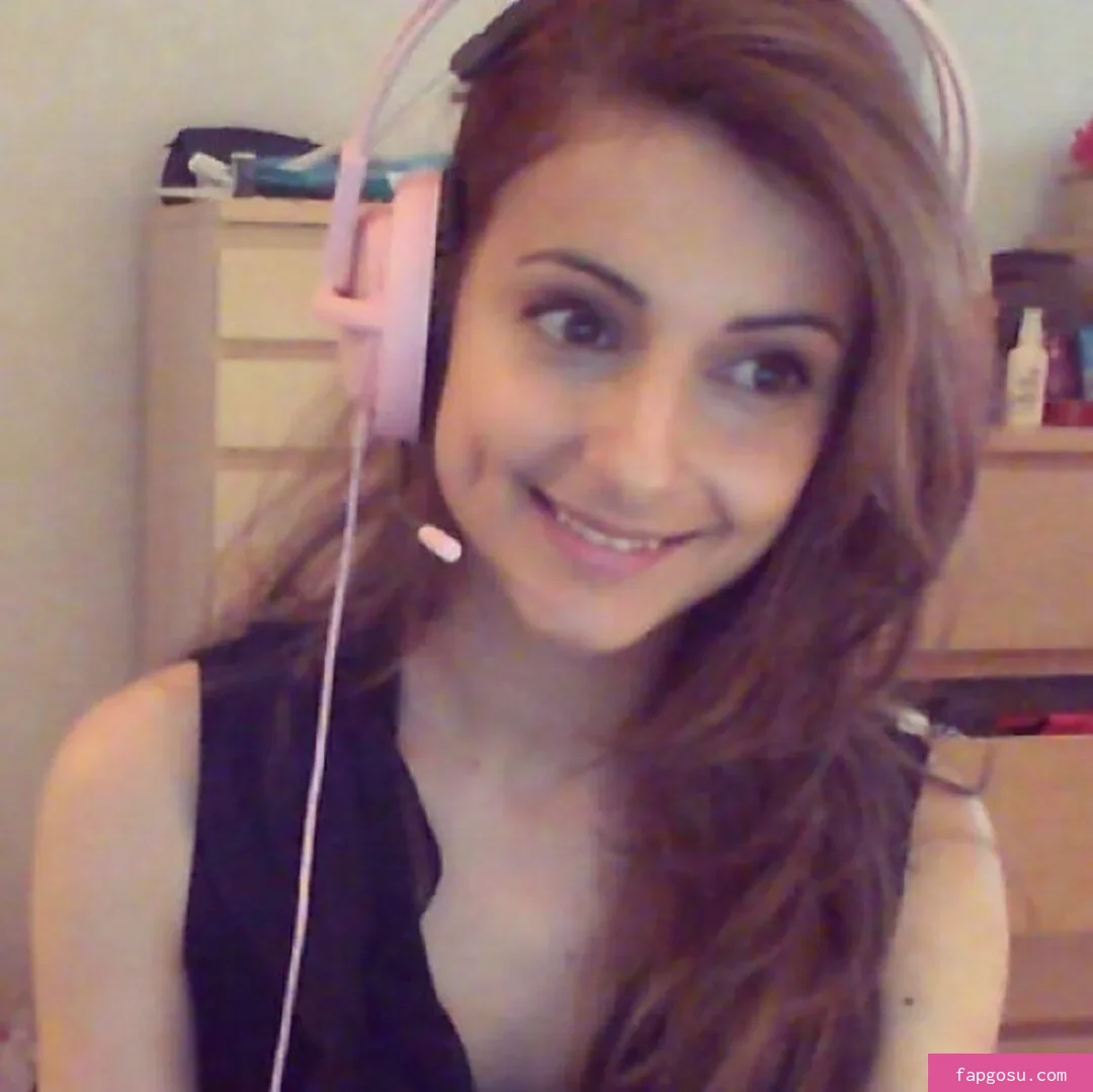AnnieFuchsia