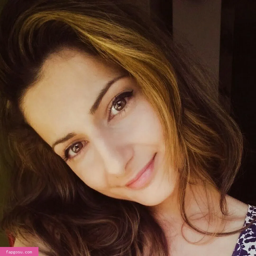 AnnieFuchsia