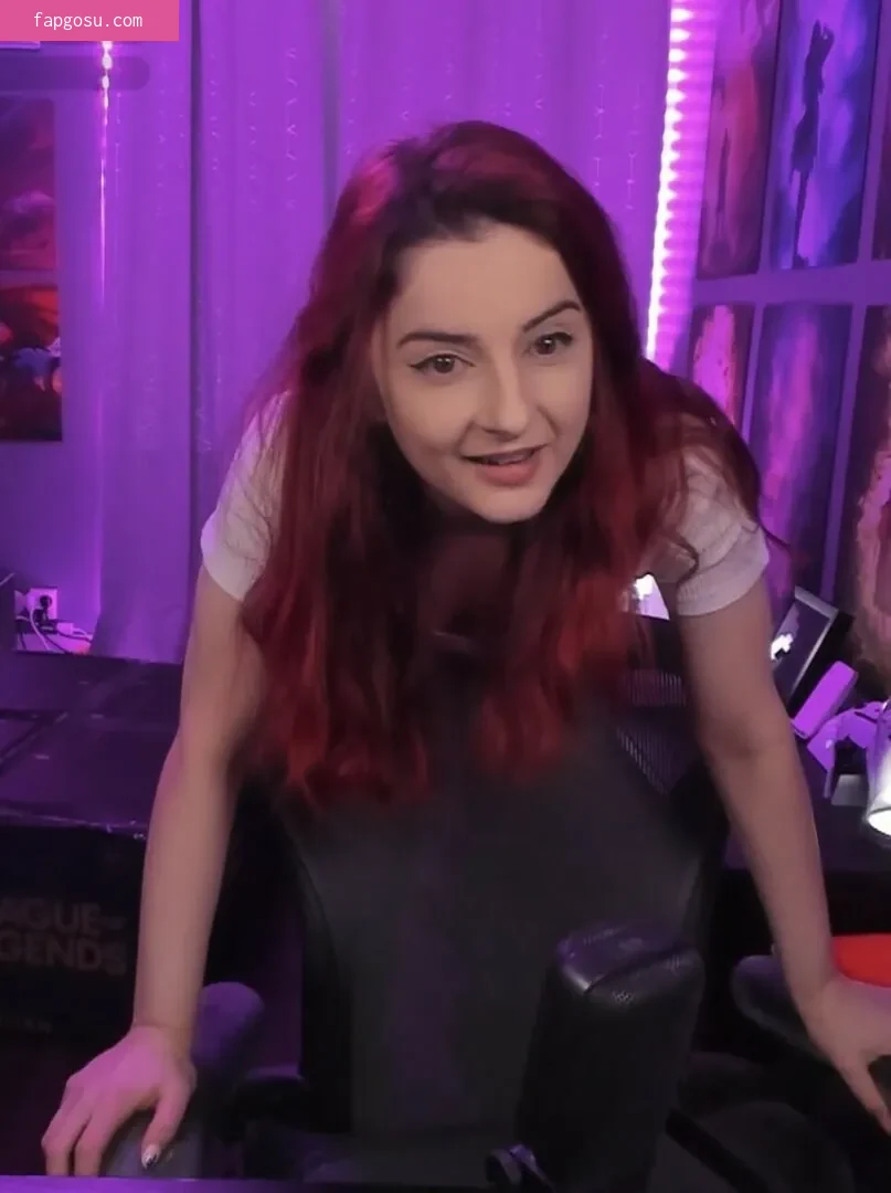 AnnieFuchsia