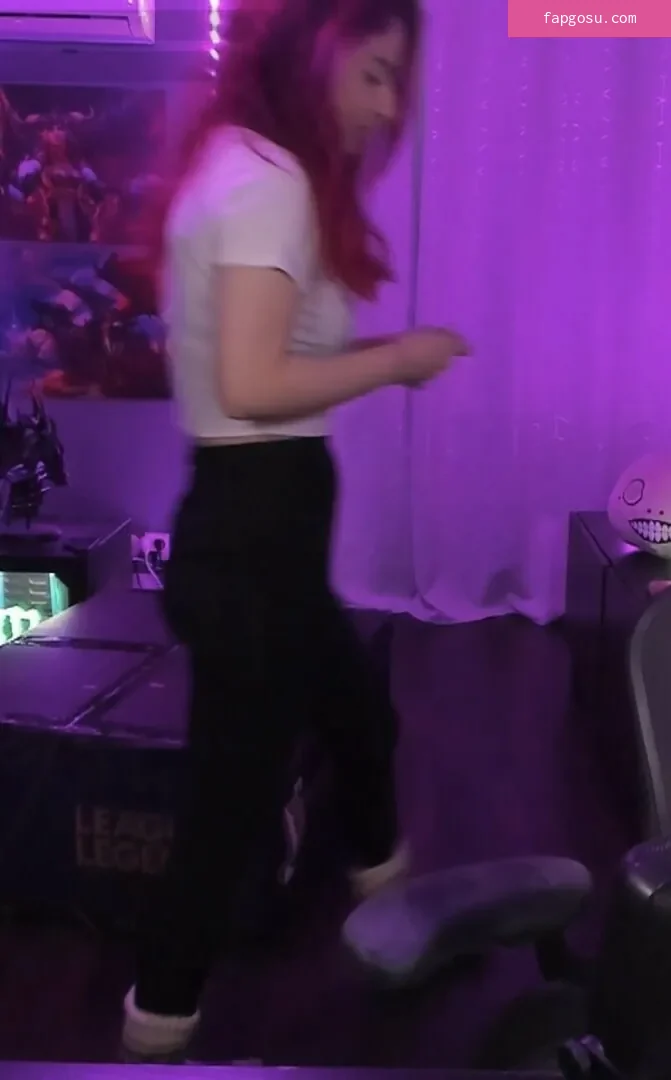 AnnieFuchsia