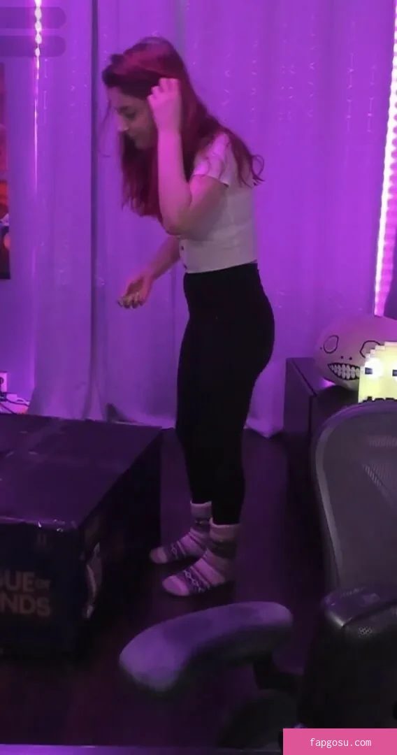 AnnieFuchsia