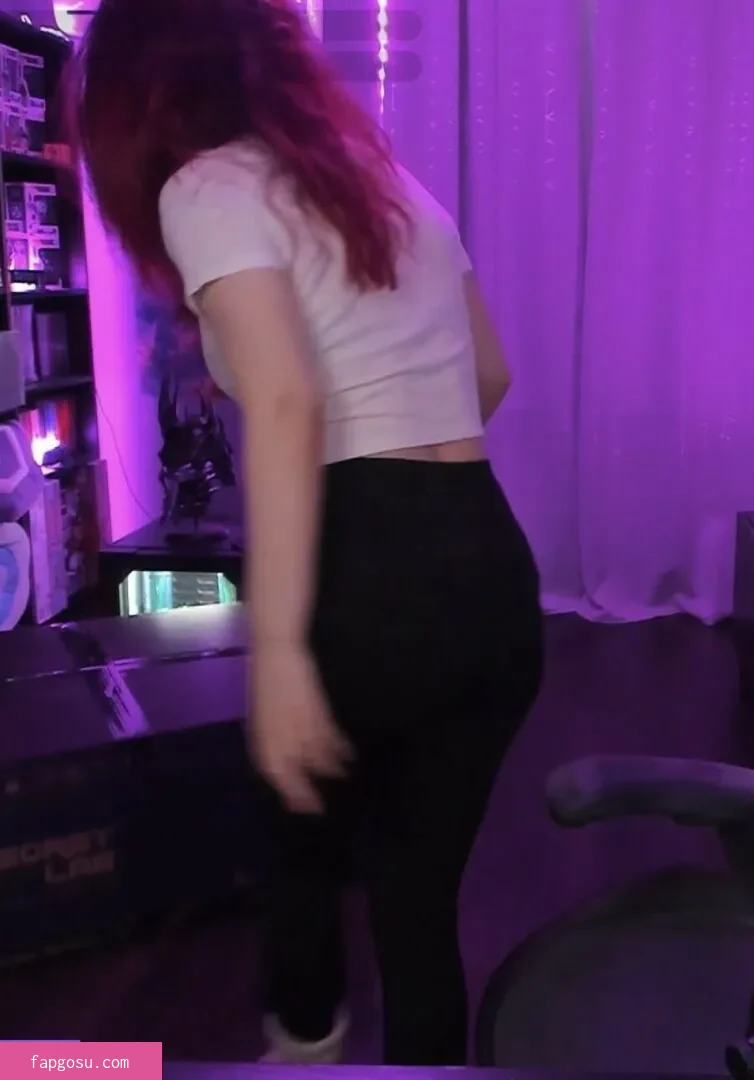 AnnieFuchsia
