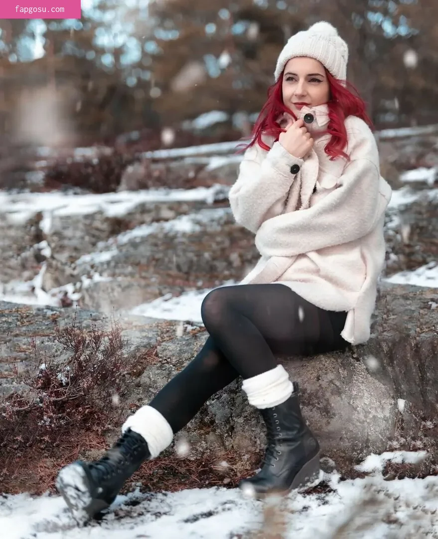 AnnieFuchsia