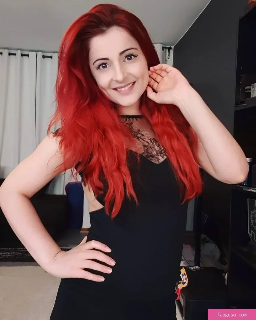 AnnieFuchsia