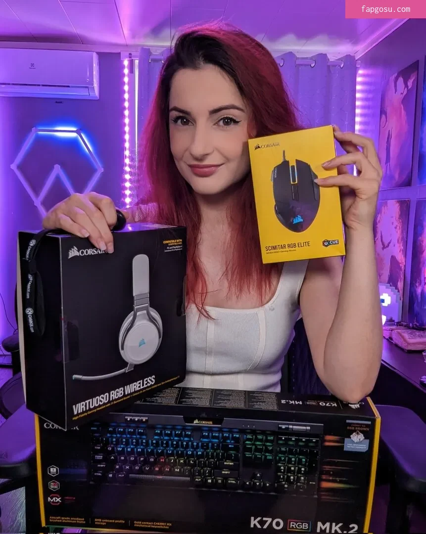 AnnieFuchsia