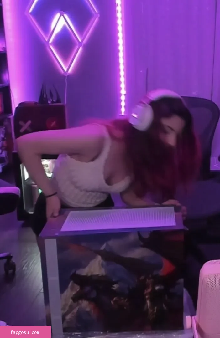 AnnieFuchsia