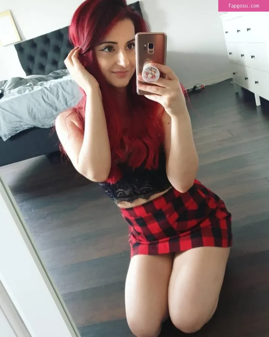 AnnieFuchsia