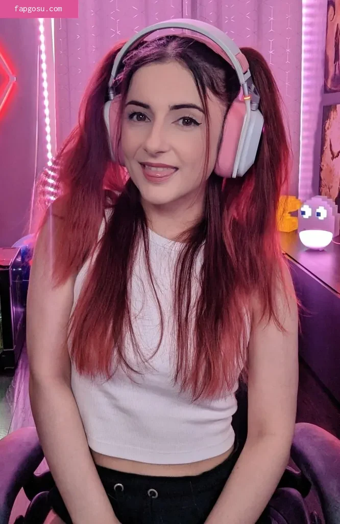 AnnieFuchsia