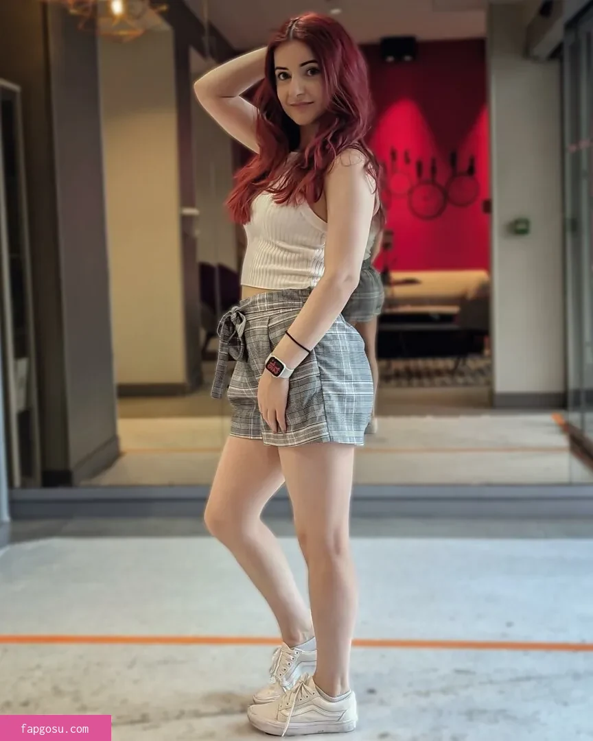 AnnieFuchsia