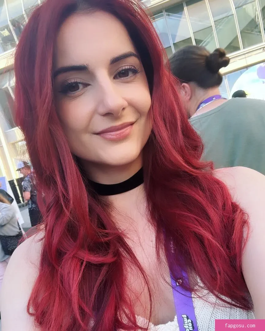 AnnieFuchsia