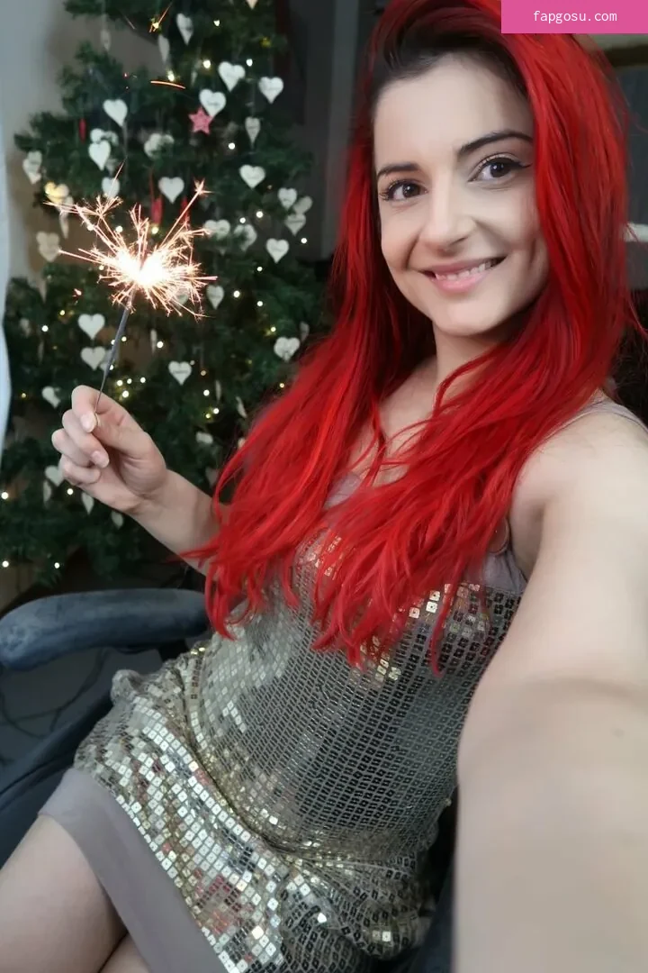 AnnieFuchsia