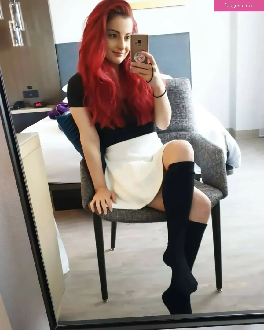 AnnieFuchsia