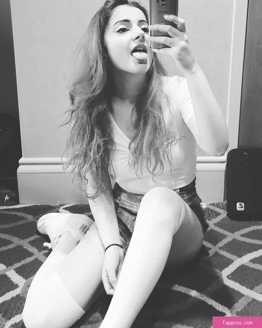 AnnieFuchsia