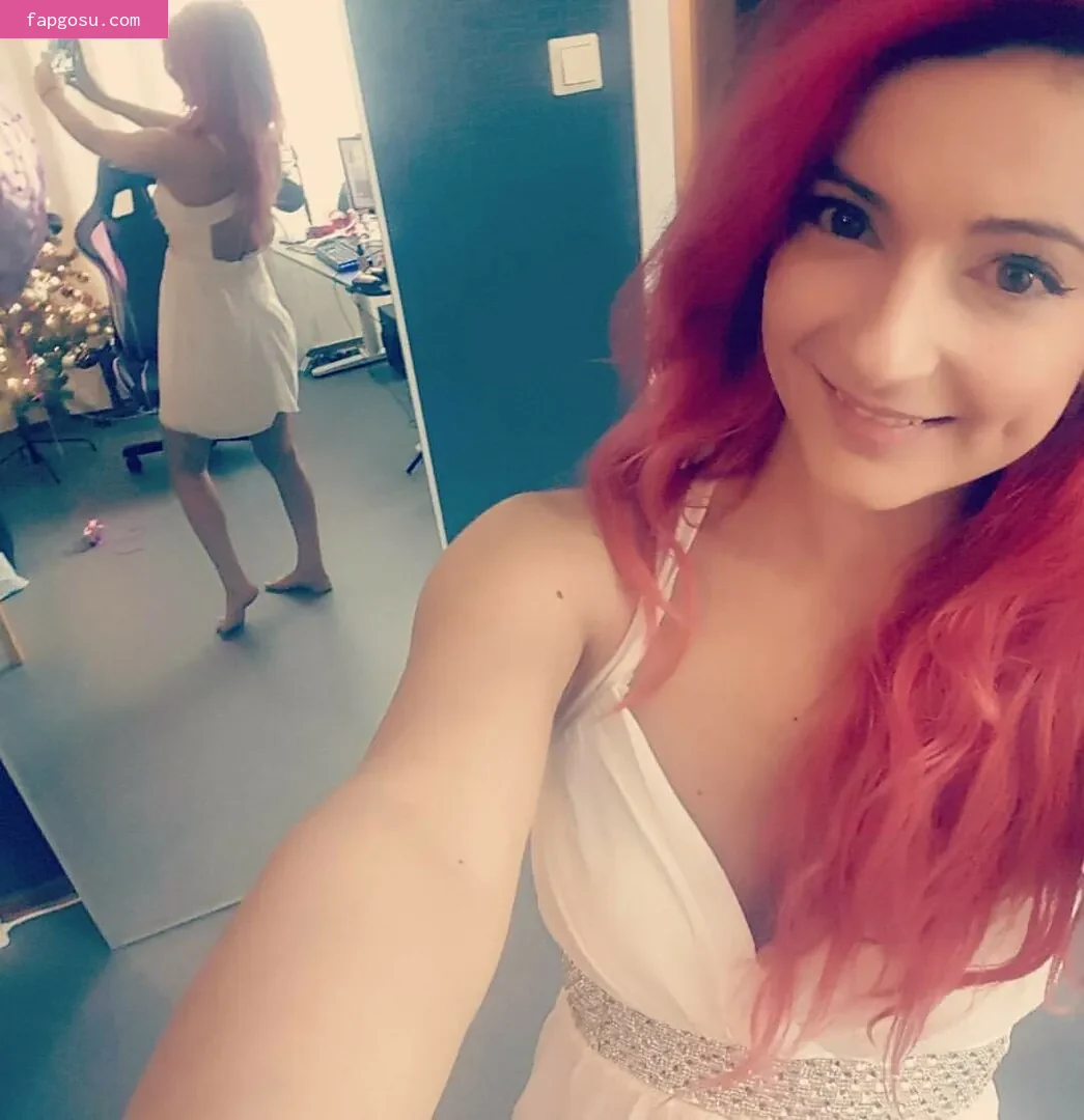 AnnieFuchsia