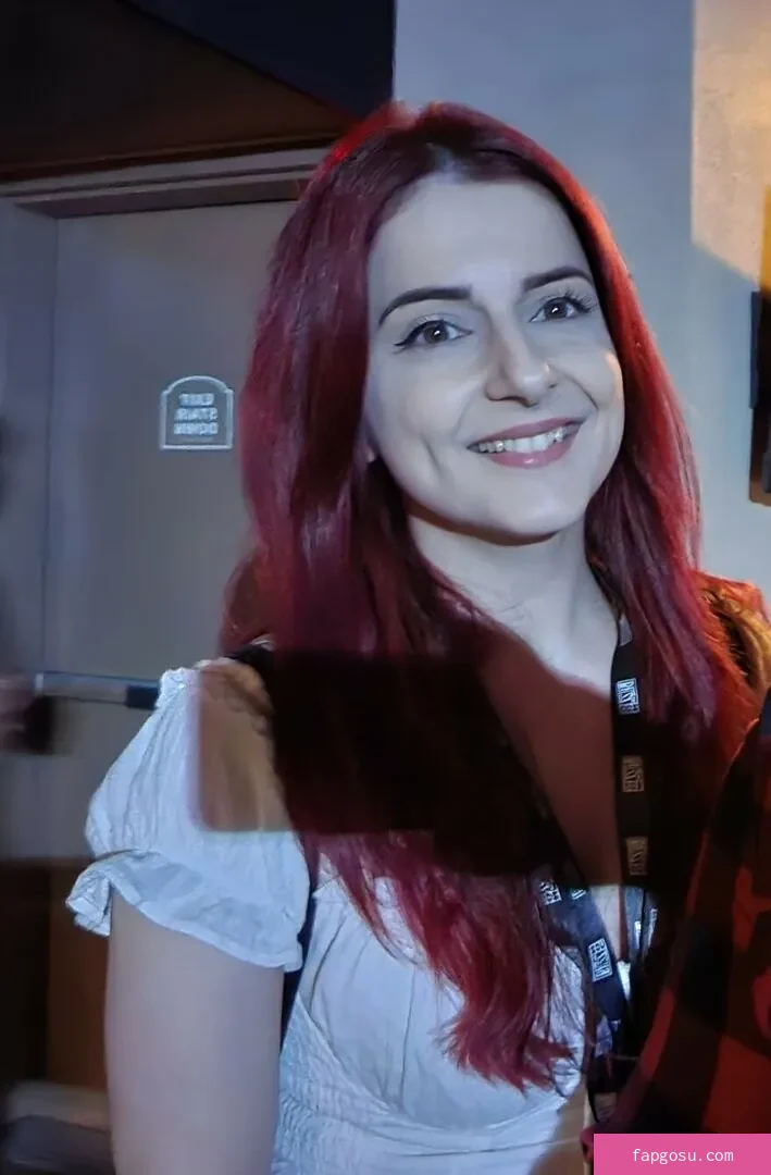 AnnieFuchsia