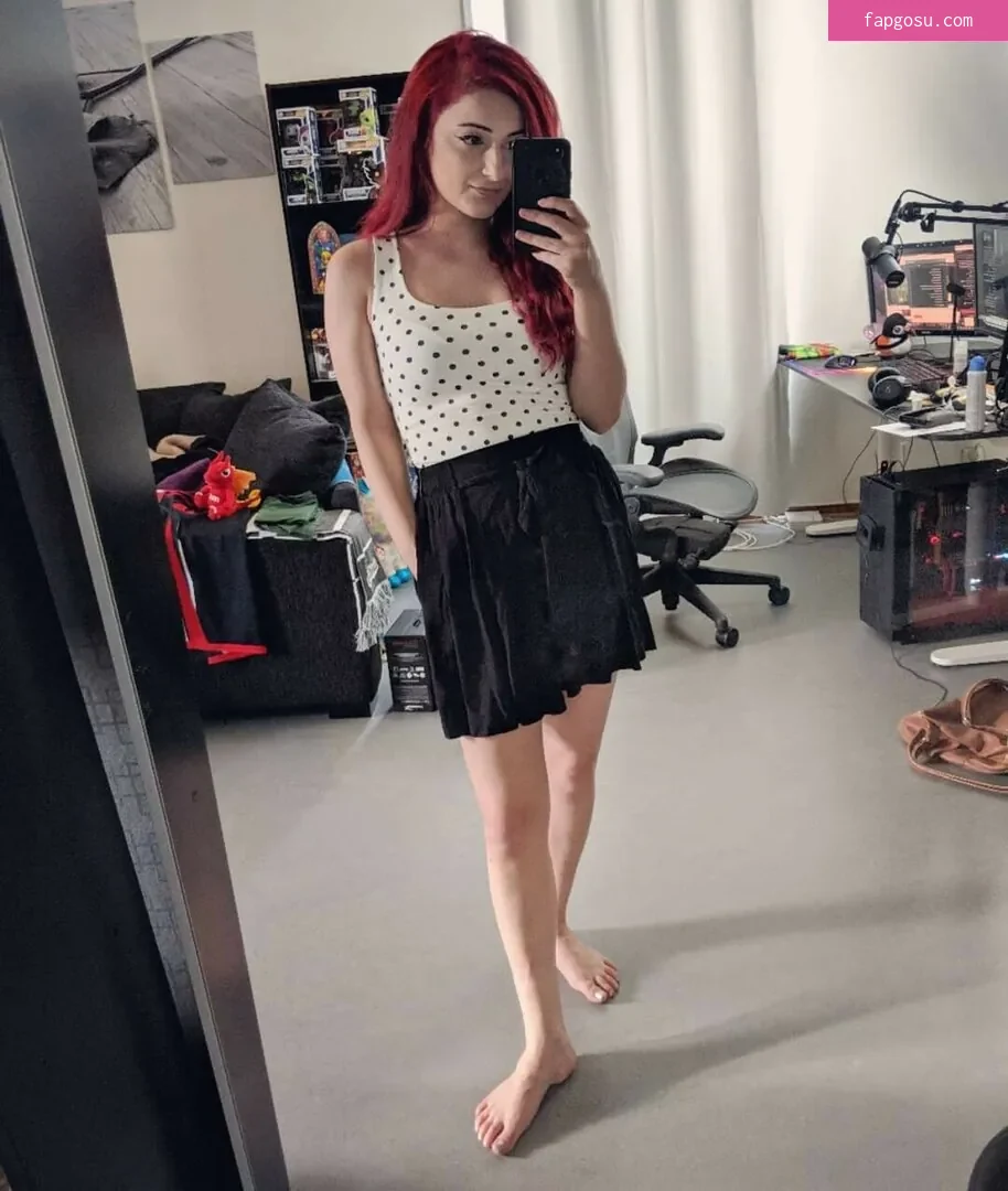 AnnieFuchsia