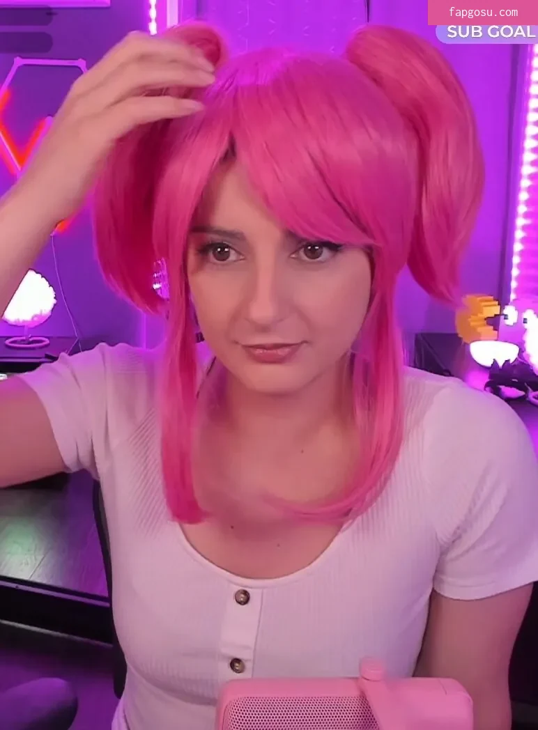 AnnieFuchsia
