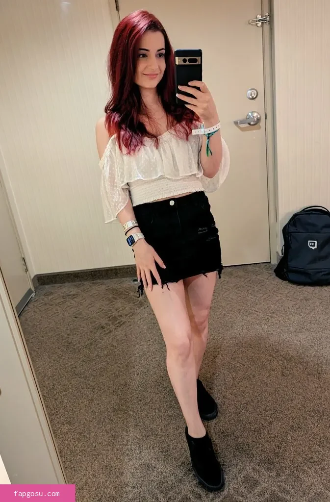 AnnieFuchsia