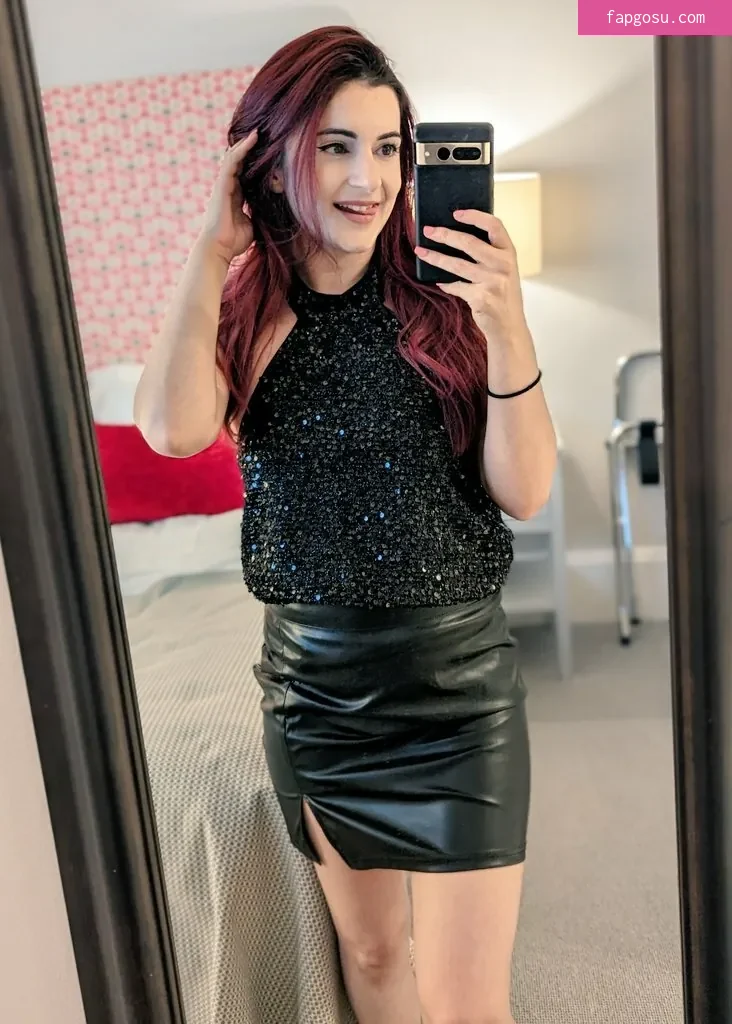 AnnieFuchsia