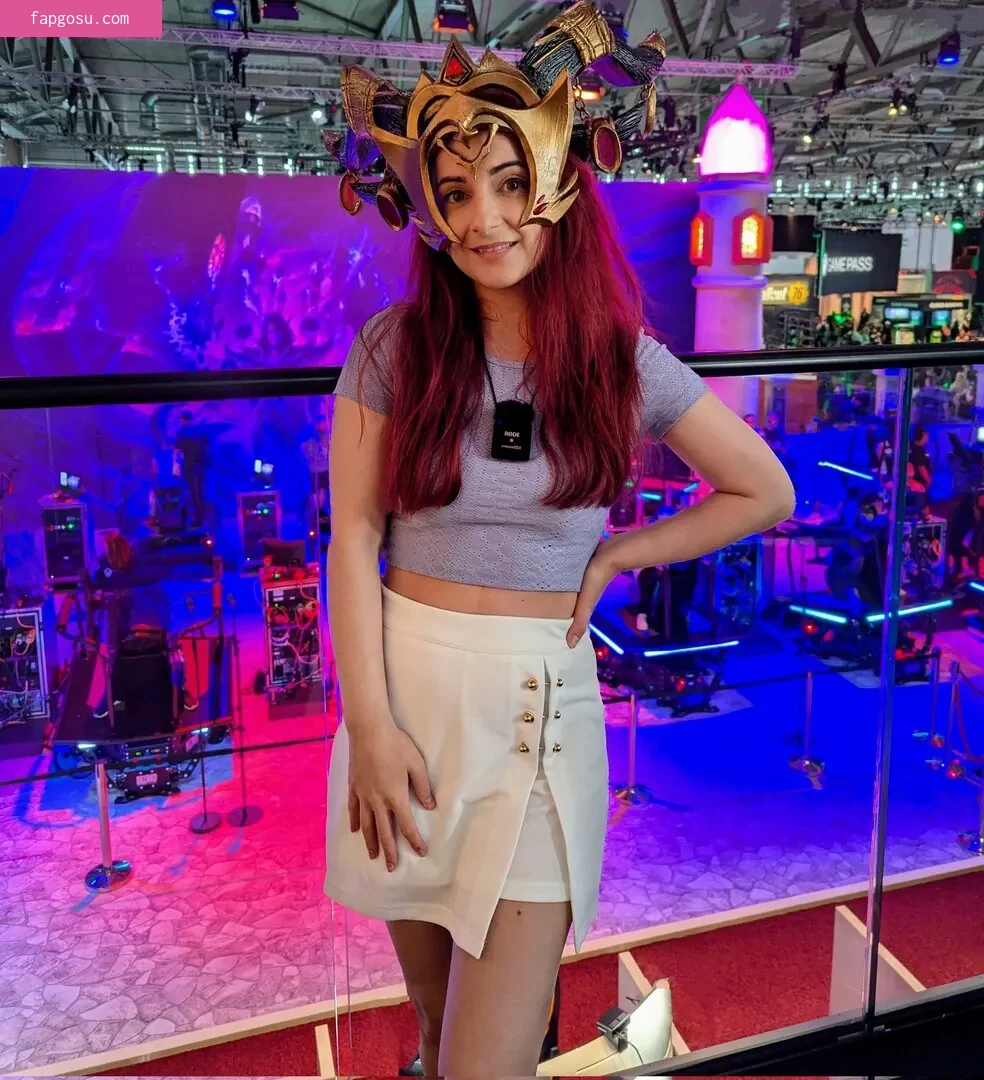 AnnieFuchsia
