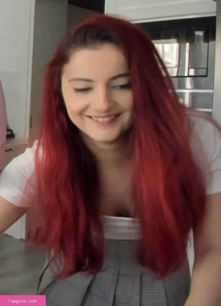 AnnieFuchsia