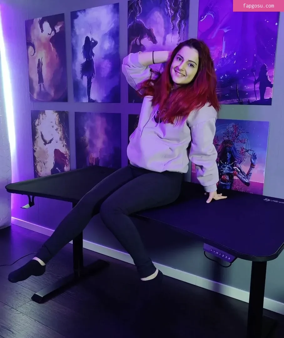 AnnieFuchsia