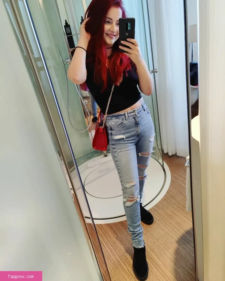 AnnieFuchsia