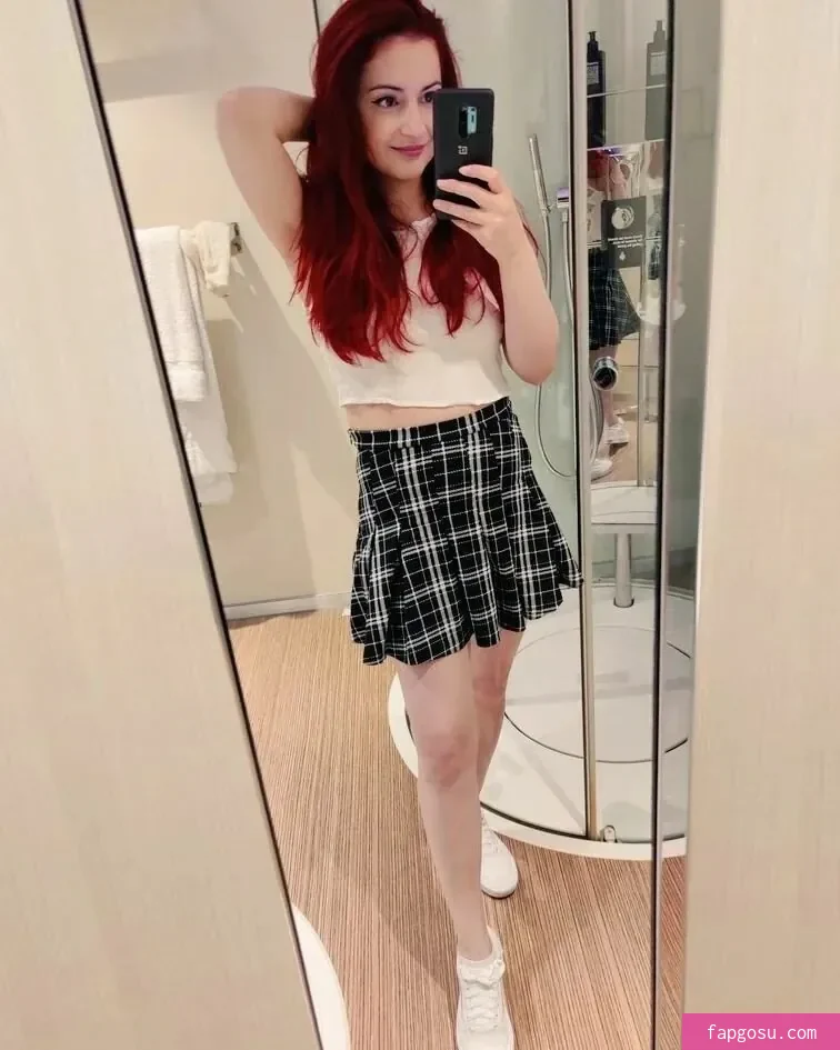 AnnieFuchsia