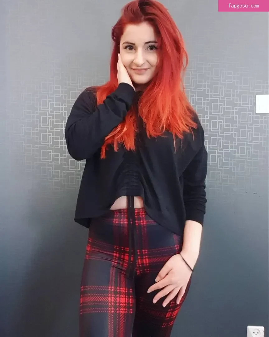 AnnieFuchsia