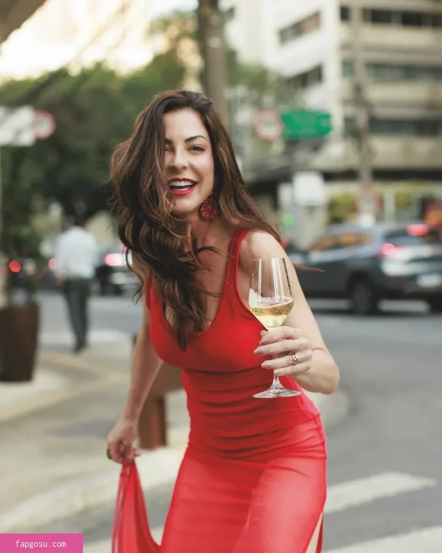 Ana Paula Padrão