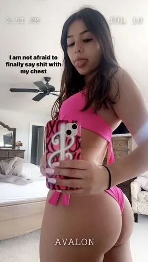 Ava_quijije content