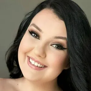 Aerie Saunders\aerie_sm