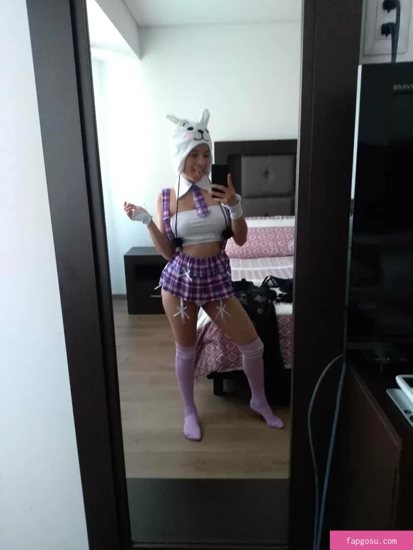 Alessa Shine