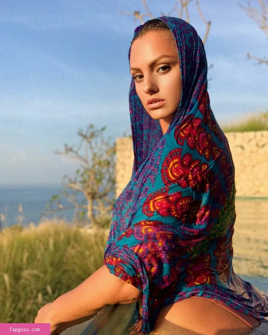 Alexandra Stan