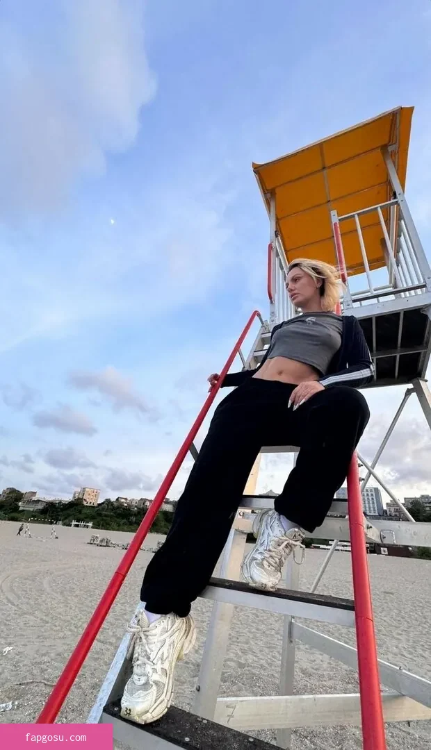 Alexandra Stan