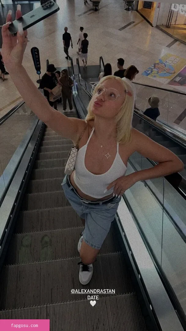 Alexandra Stan