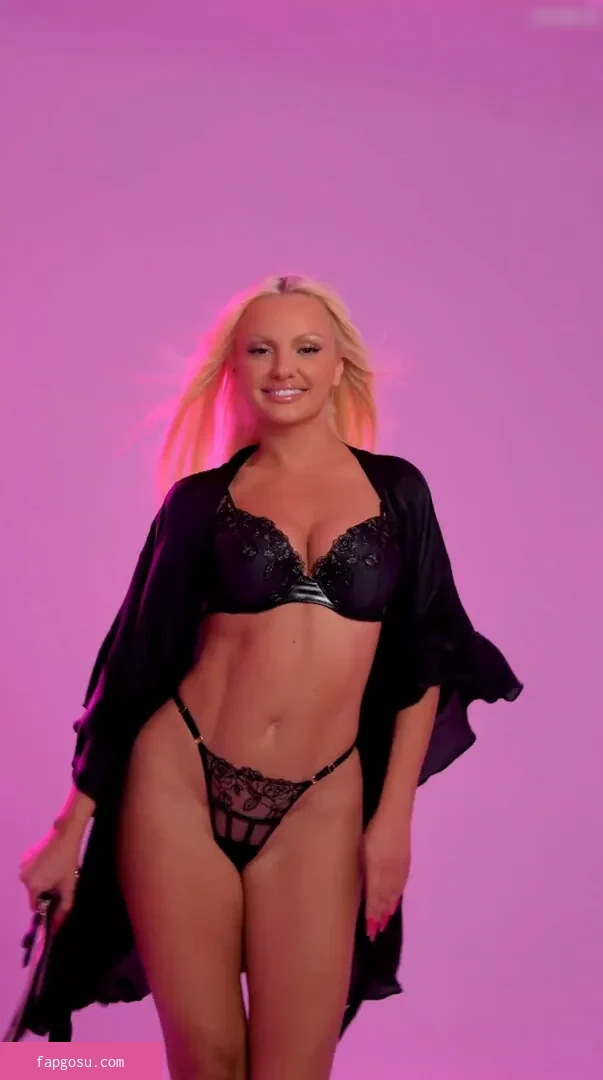 Alexandra Stan