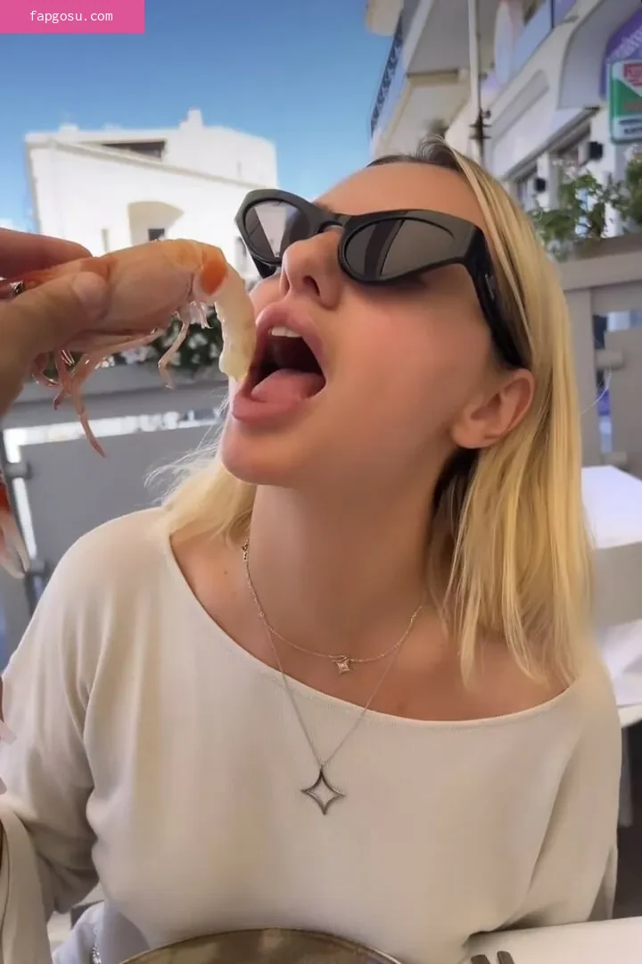 Alexandra Stan