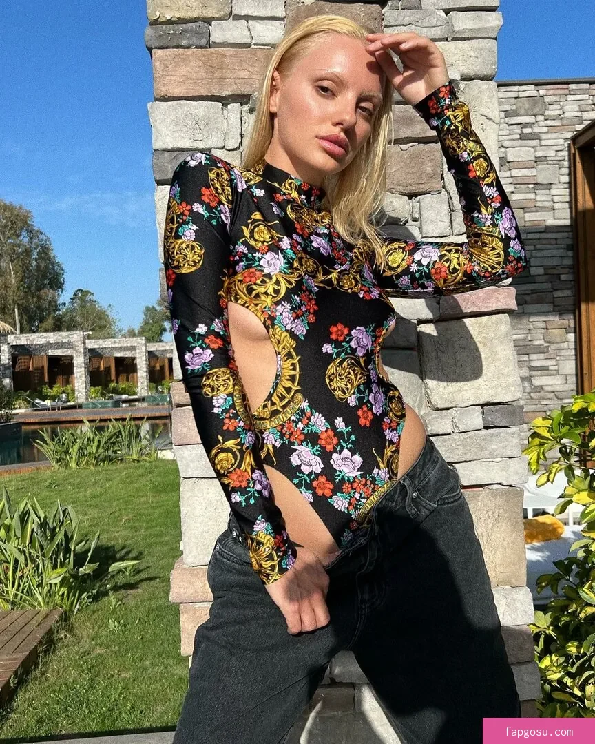 Alexandra Stan