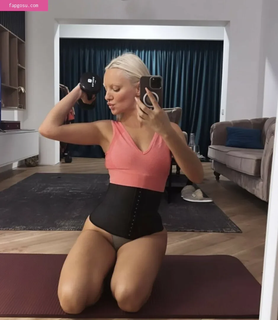 Alexandra Stan