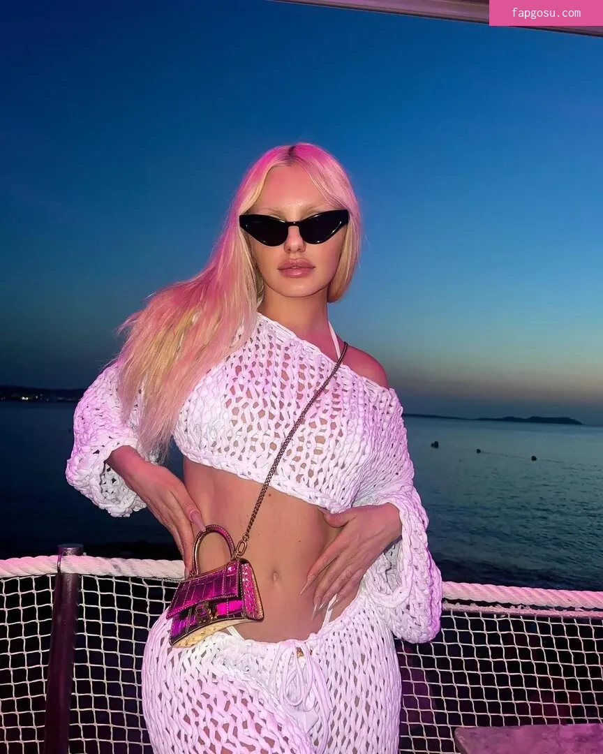Alexandra Stan